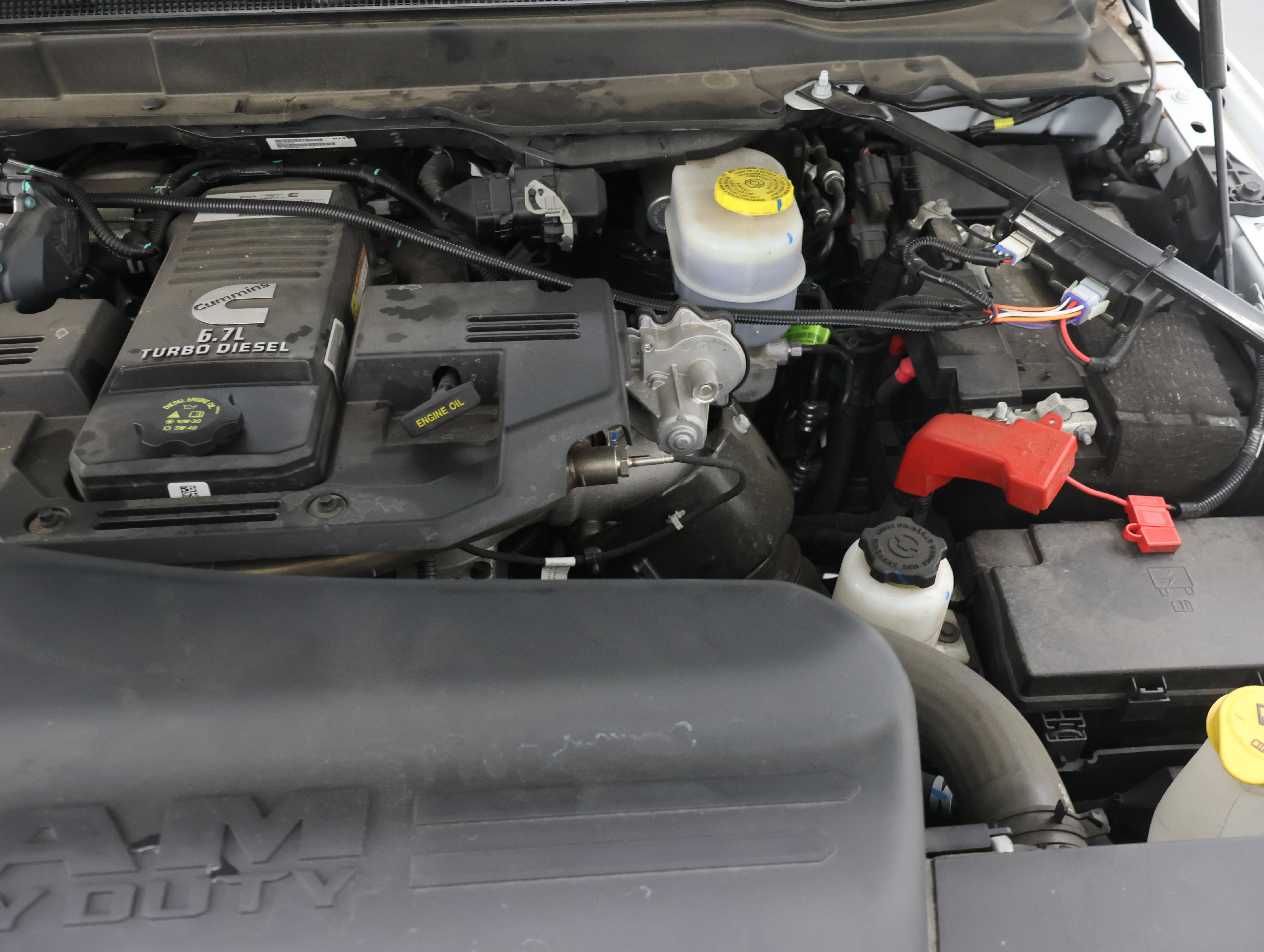 Used 2024 RAM 3500 Tradesman w/ Chrome Appearance Group AWD/4WD image 19