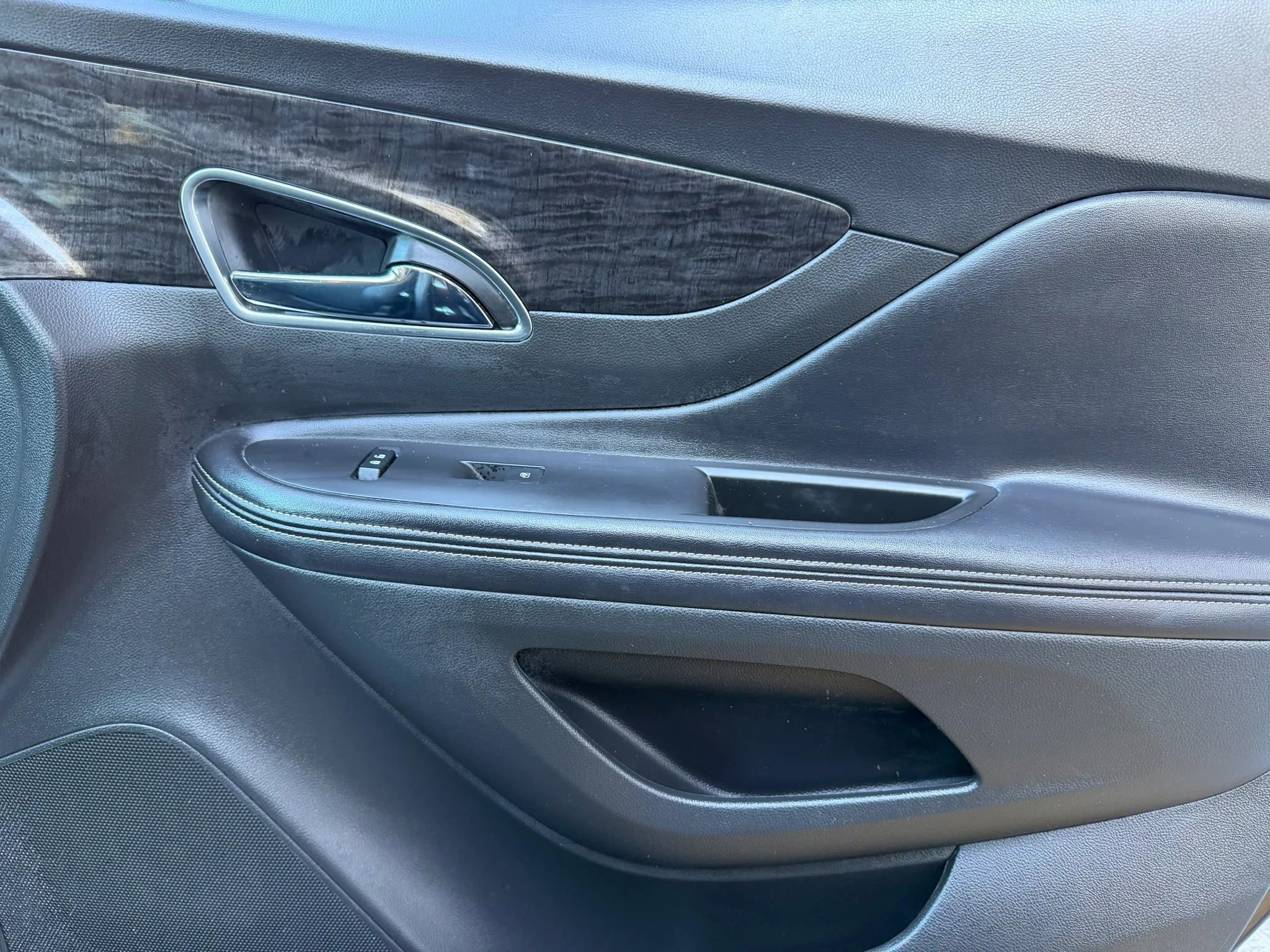 Used 2015 Buick Encore Convenience image 15