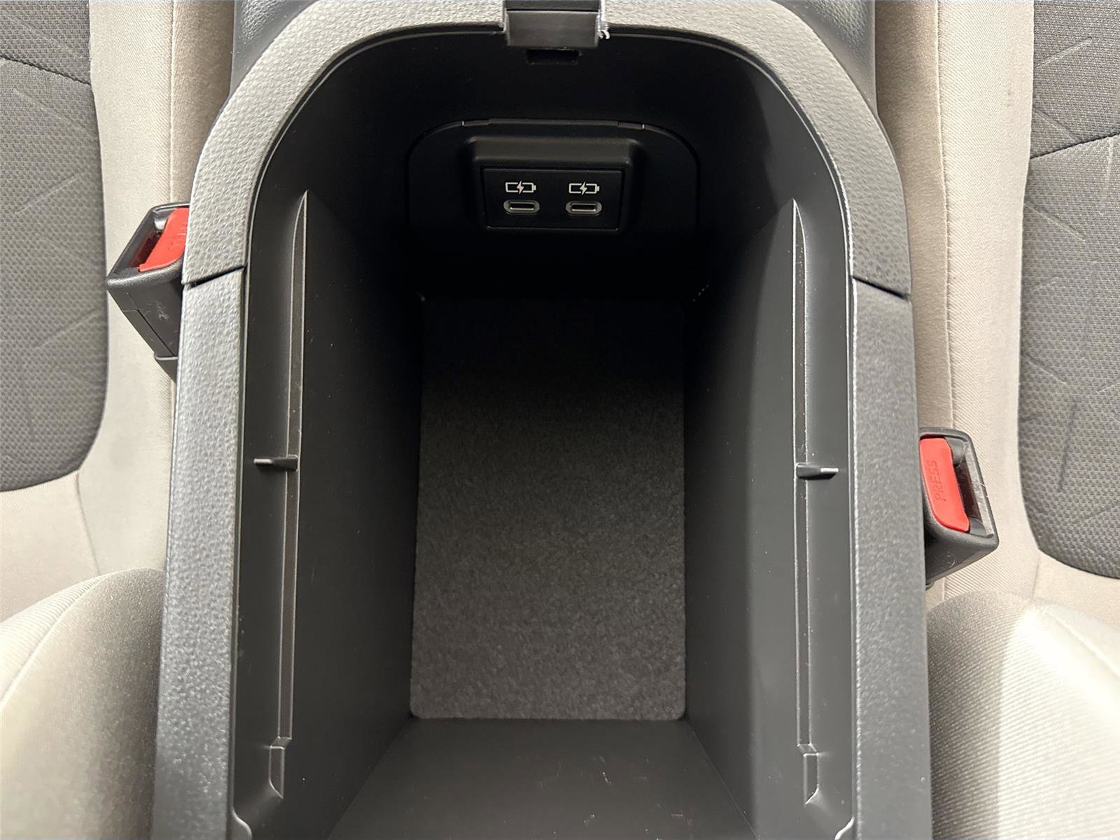 Certified 2022 Toyota RAV4 XLE image 32