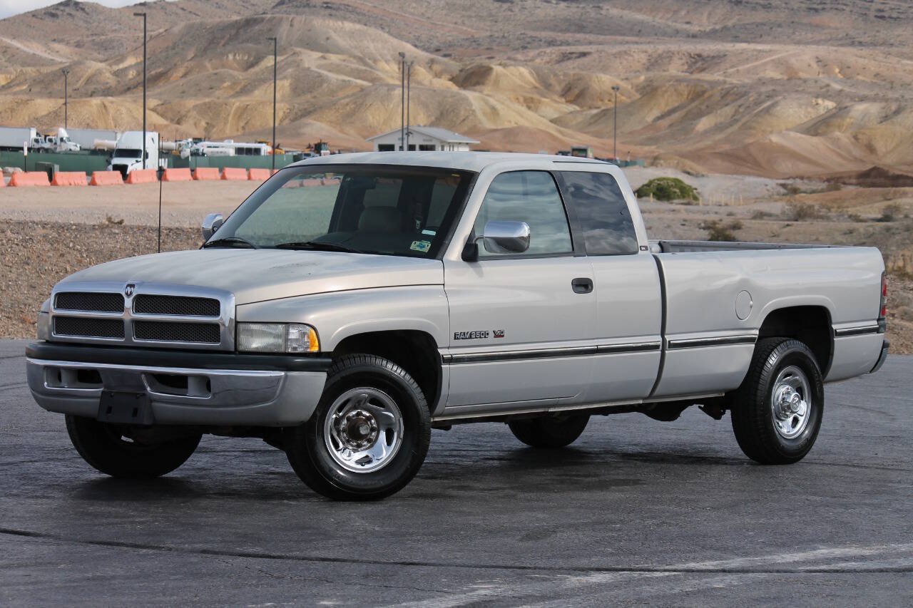 Used 1997 Dodge Ram 2500 Truck 2WD Club Cab image 4