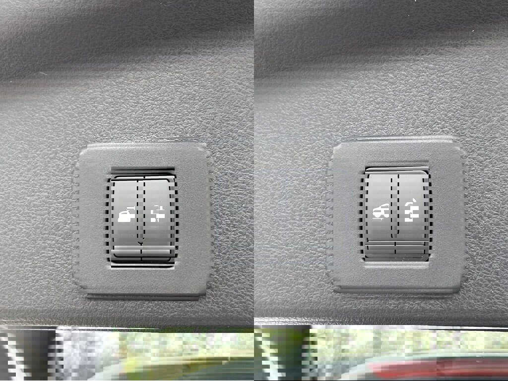 New 2025 Nissan Murano SL image 30