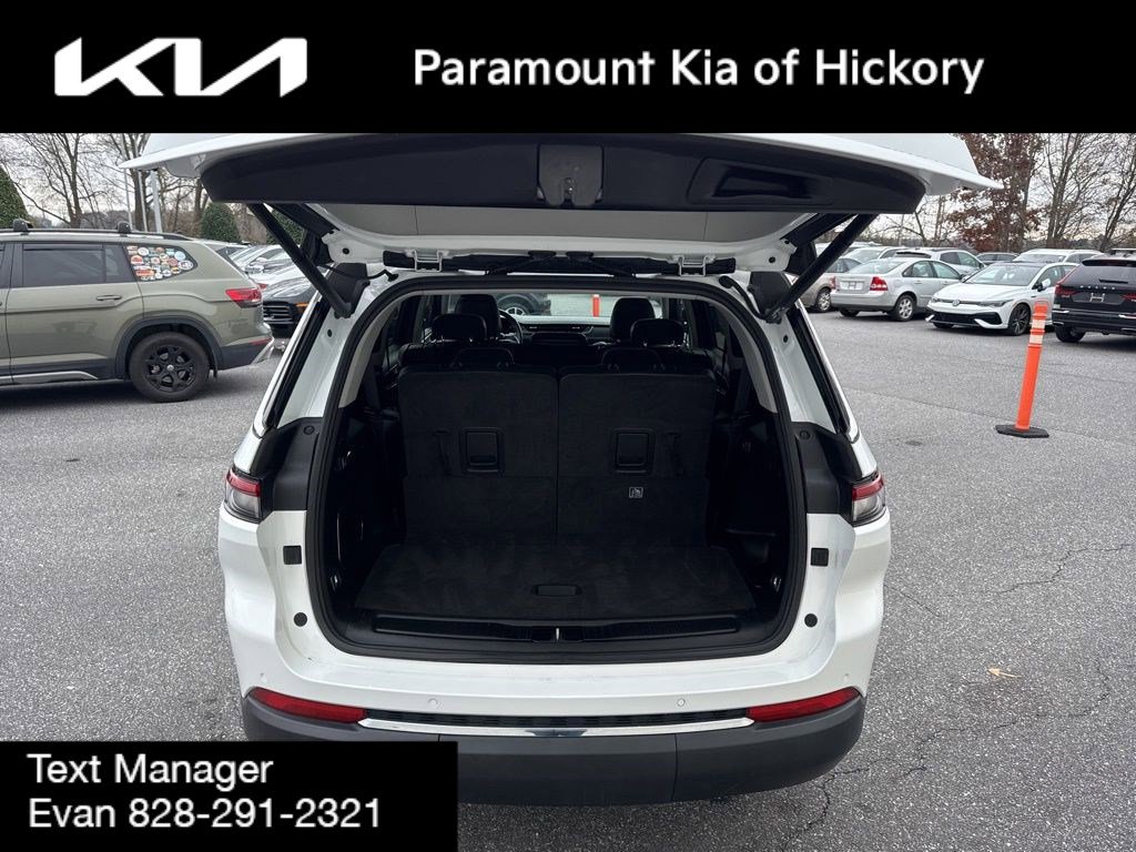 Used 2021 Jeep Grand Cherokee L Limited image 11