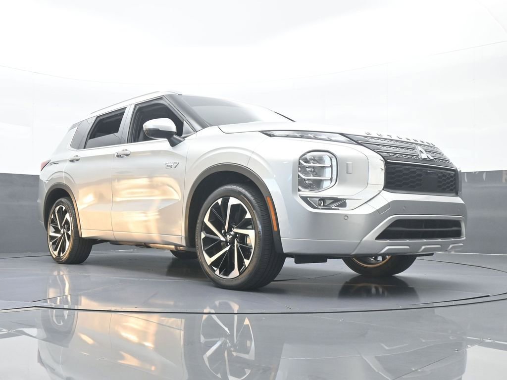 Used 2023 Mitsubishi Outlander SEL image 77