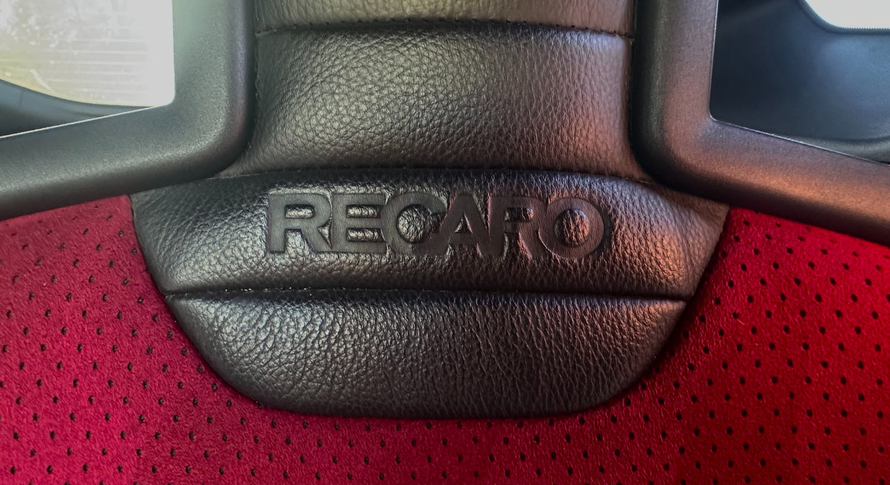 Used 2016 Nissan 370Z NISMO image 12