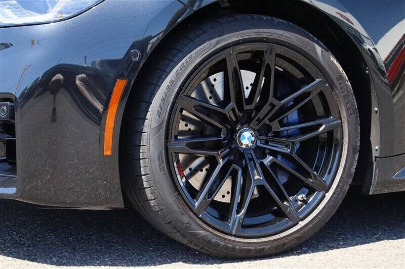 Used 2024 BMW M2 w/ Lighting Package RWD image 11