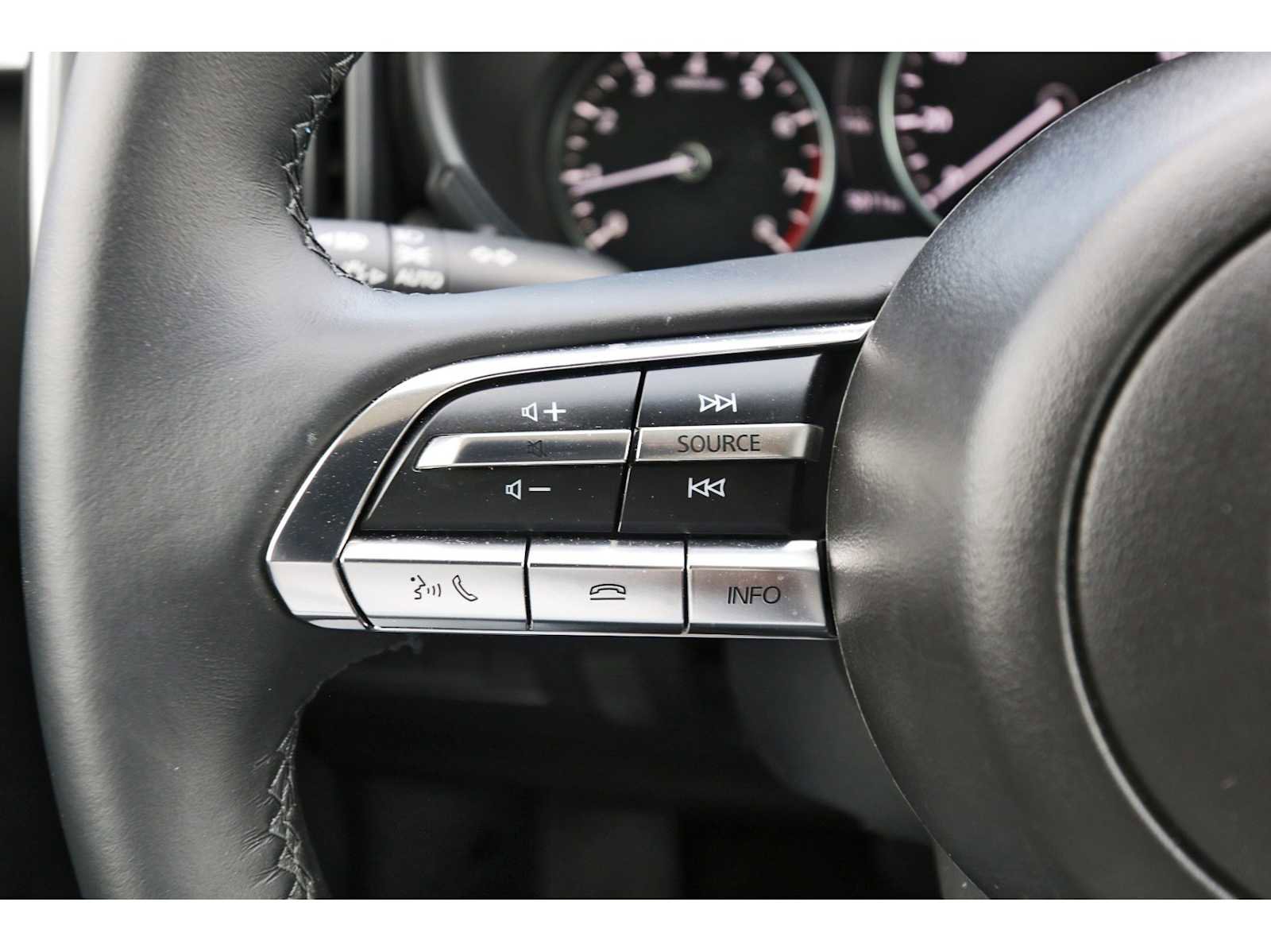 Used 2025 MAZDA CX-50 AWD 2.5 S w/ Premium Package image 15