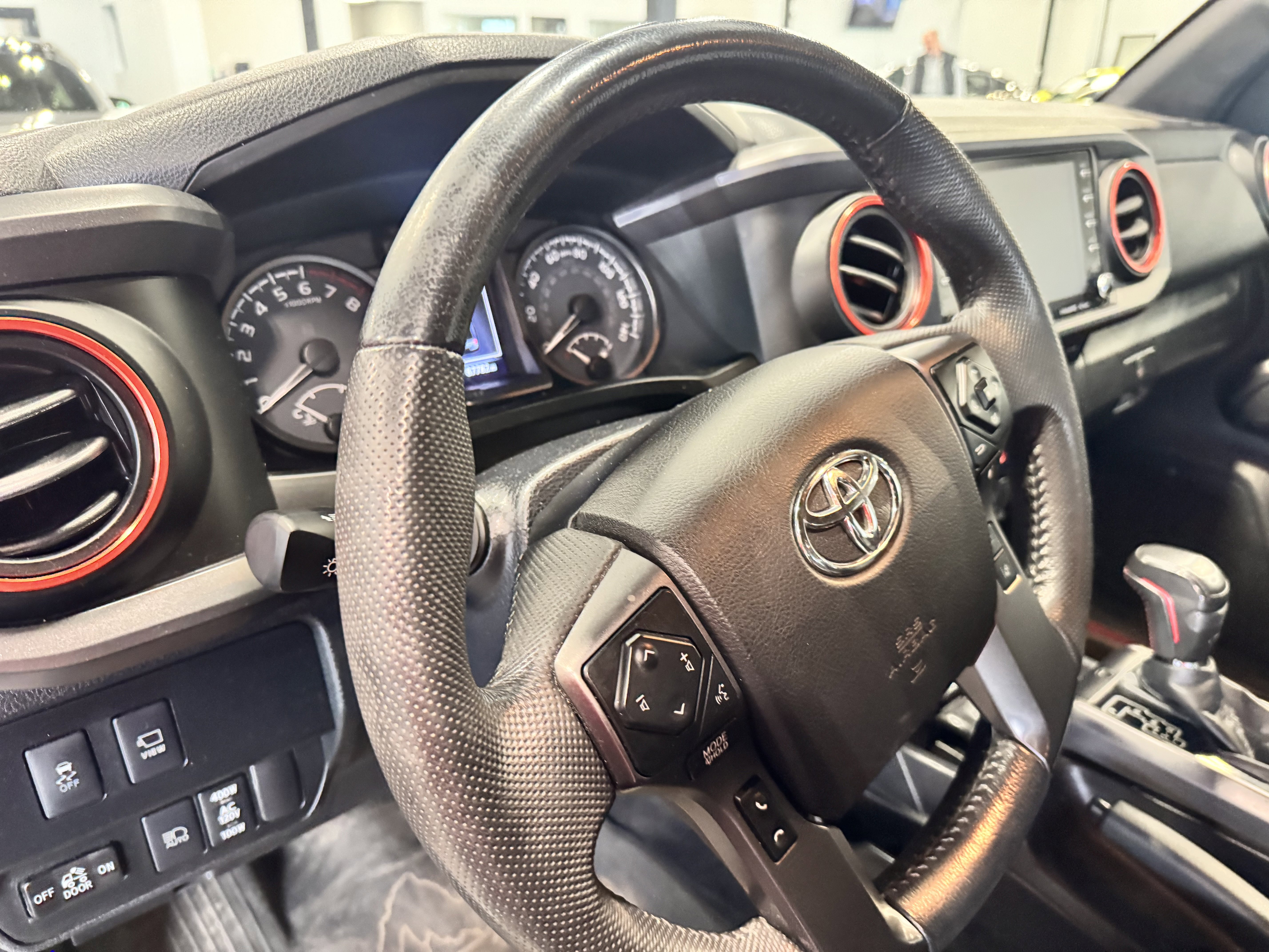 Used 2021 Toyota Tacoma TRD Pro image 11