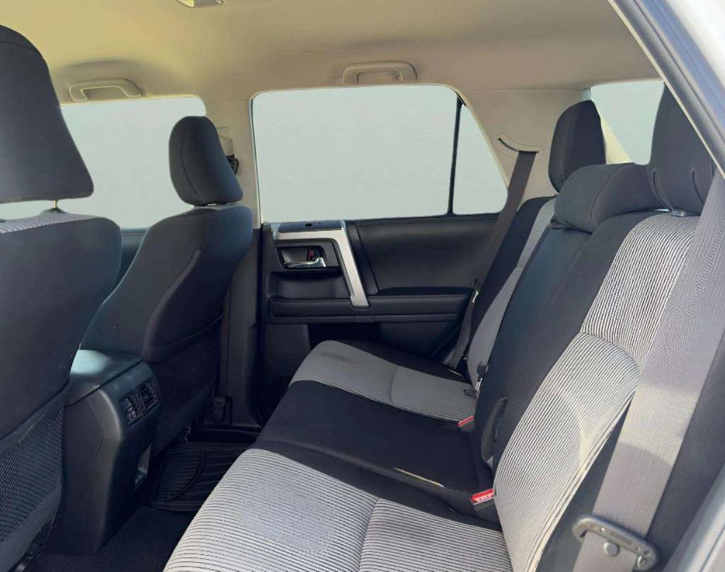 Used 2024 Toyota 4Runner SR5 AWD/4WD image 10