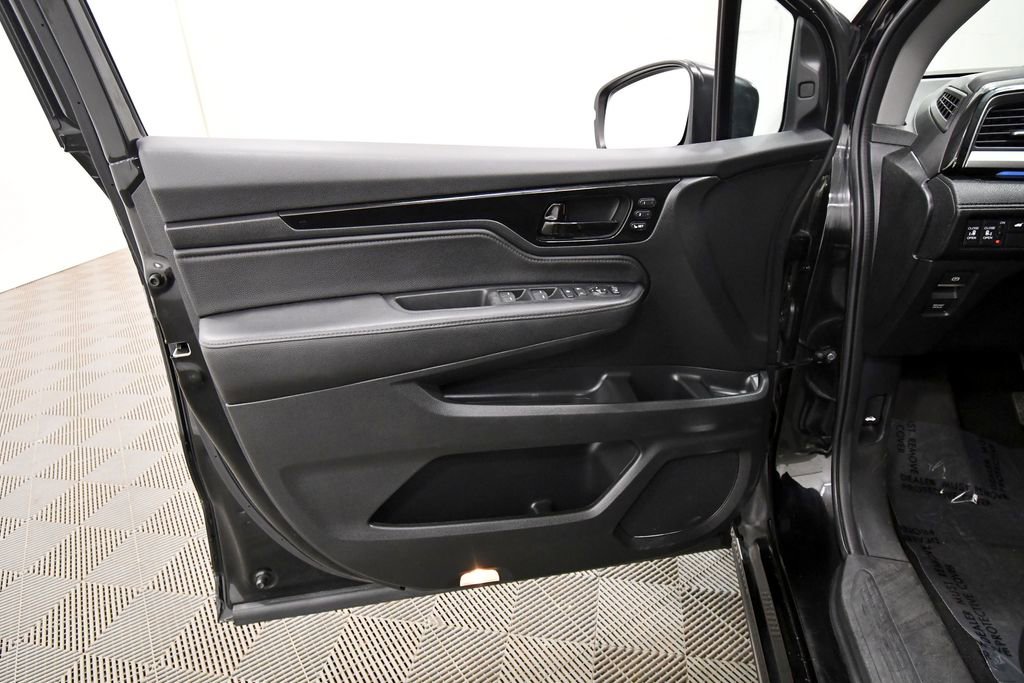 Certified 2024 Honda Odyssey Touring image 14