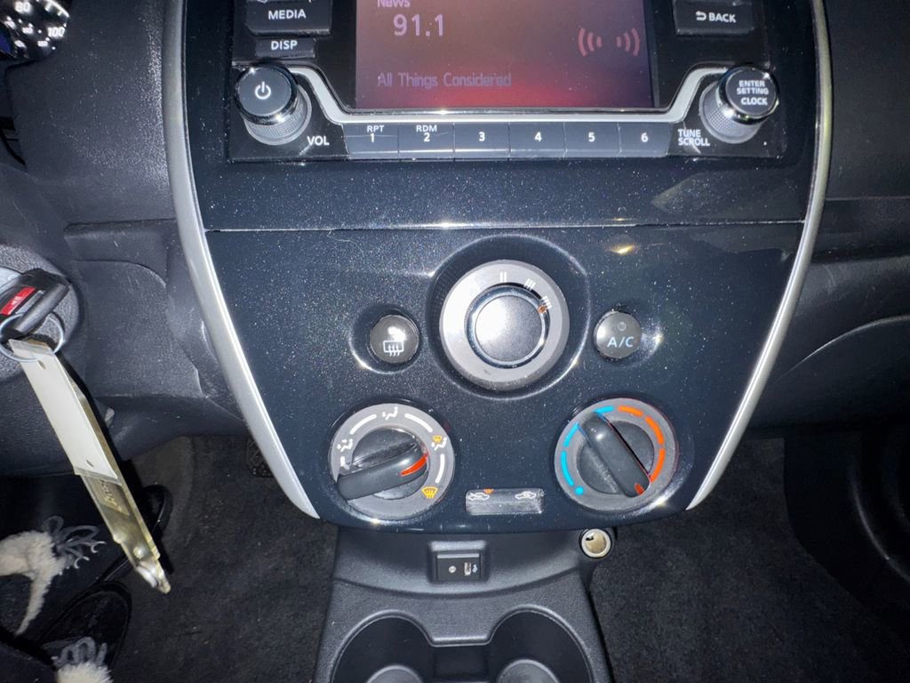 Used 2017 Nissan Versa Note SV image 21