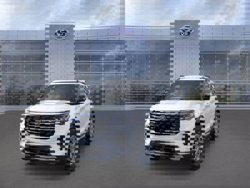 New 2025 Ford Explorer Active image 2