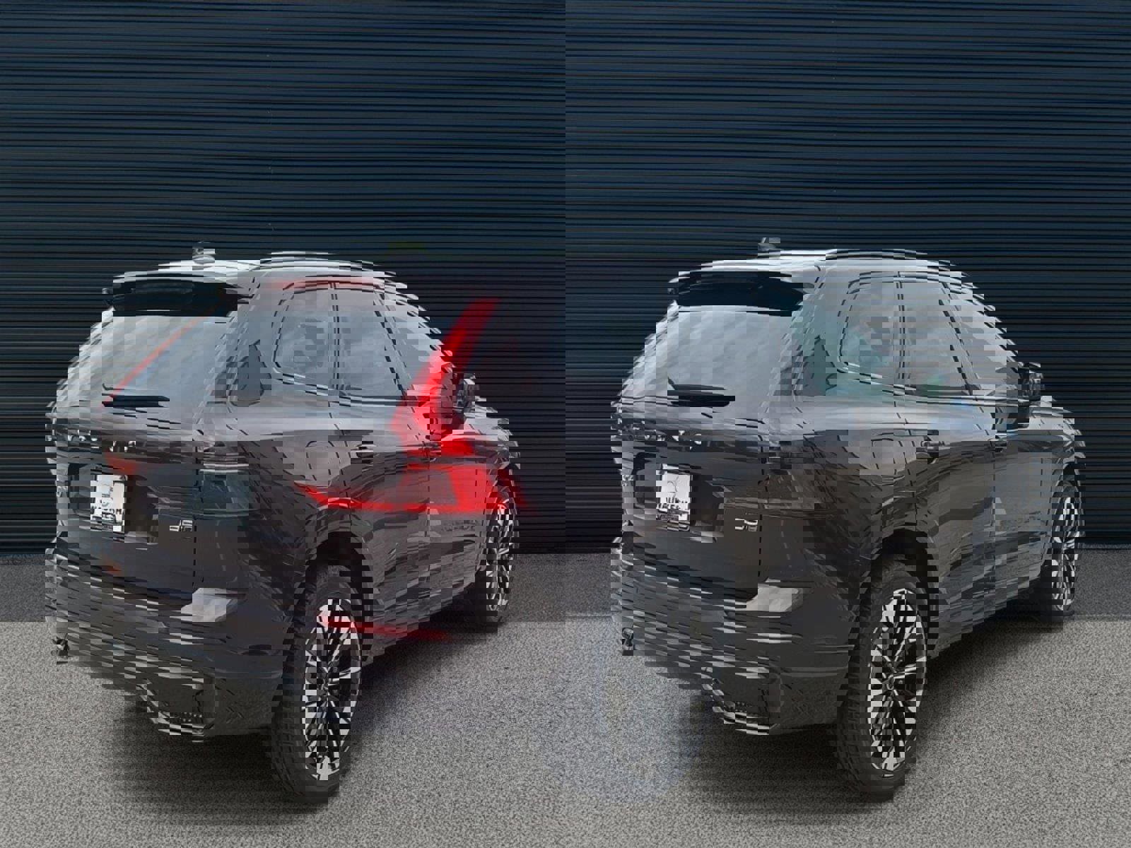 New 2026 Volvo XC60 B5 Plus w/ Climate Package image 5