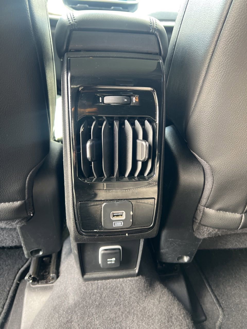 Used 2022 Jeep Compass Latitude w/ Sun and Sound Group image 21