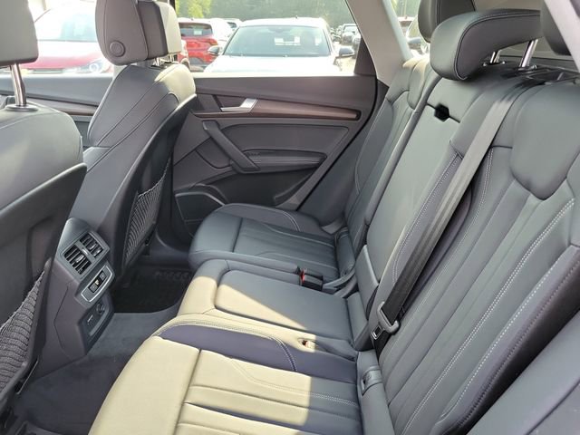 Used 2024 Audi Q5 e Premium Plus w/ Premium Plus Package image 28