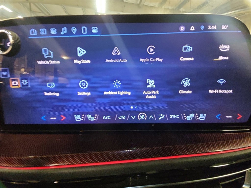 Certified 2024 Chevrolet Traverse RS w/ LPO, Floor Liner Package image 17