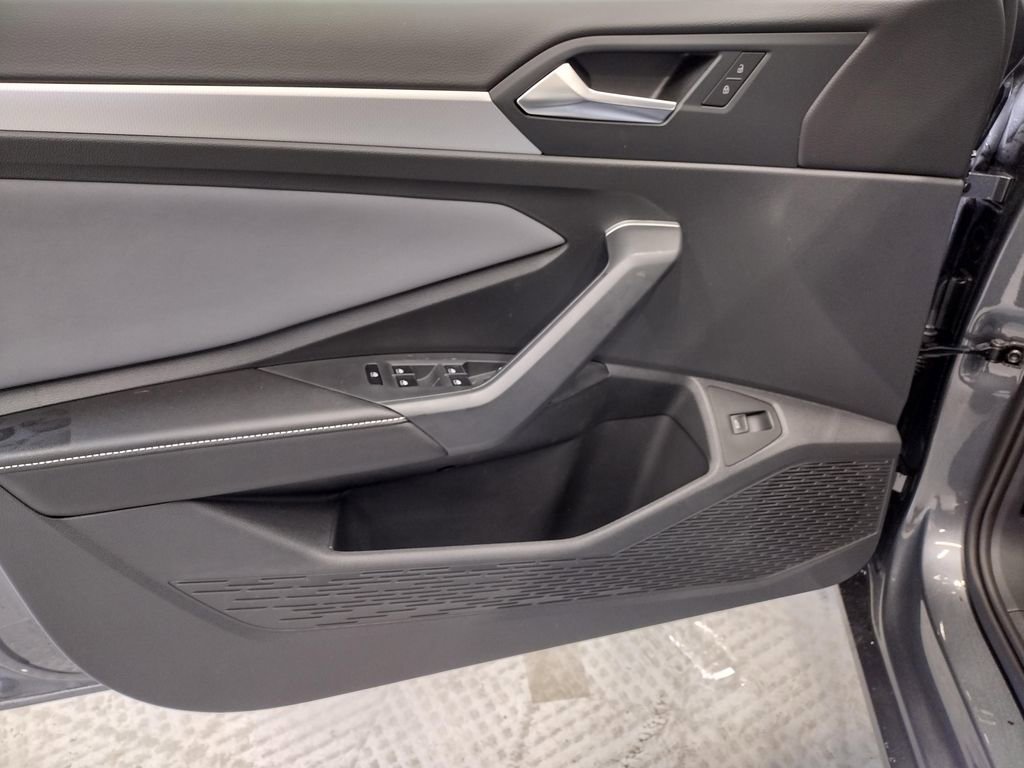 New 2026 Volkswagen Jetta SE image 16