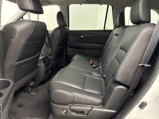 Certified 2021 Honda Pilot Touring image 16