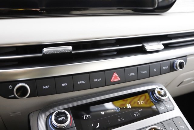 Certified 2025 Hyundai Palisade Calligraphy image 33