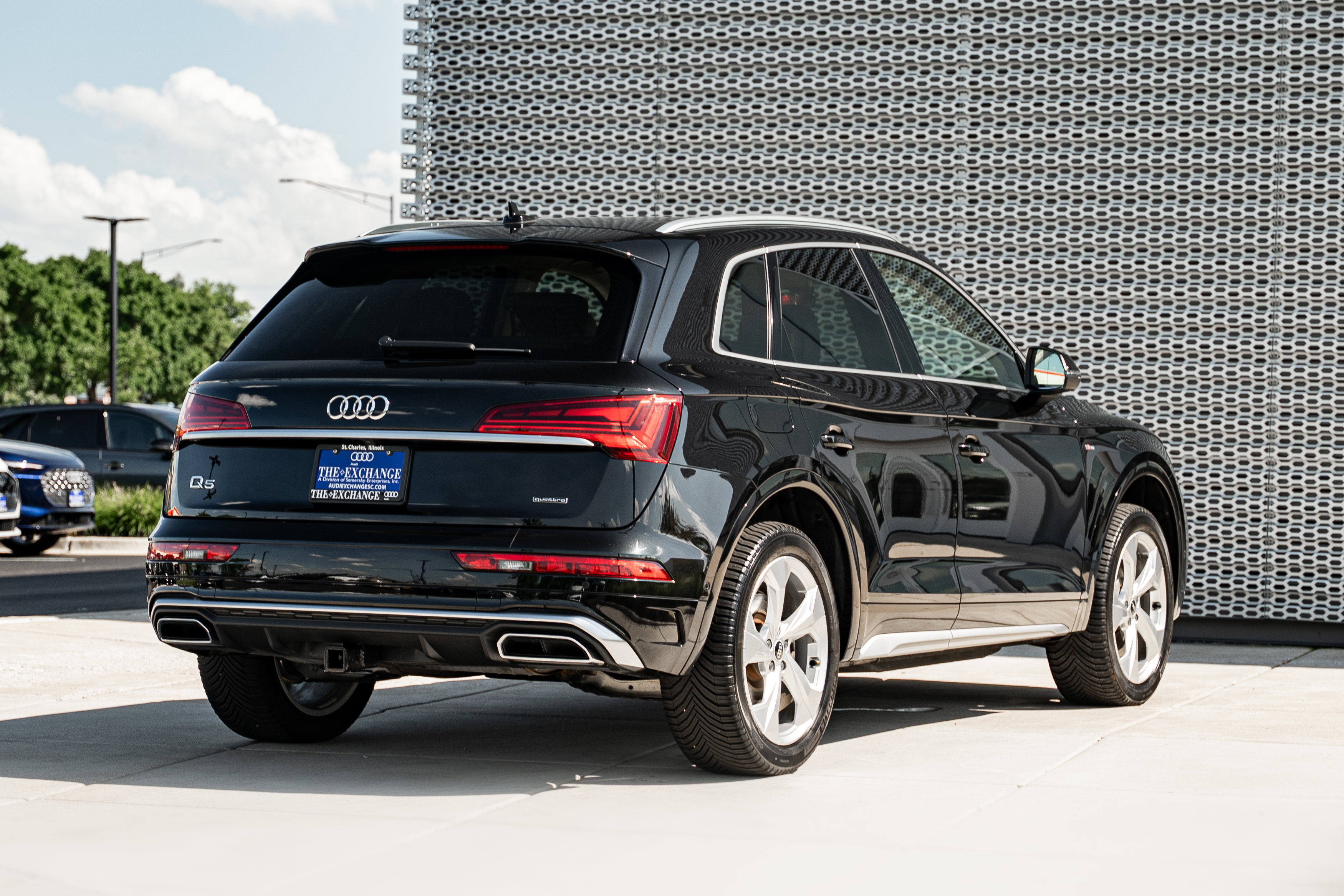 Used 2022 Audi Q5 2.0T Prestige w/ Prestige Package AWD/4WD image 4