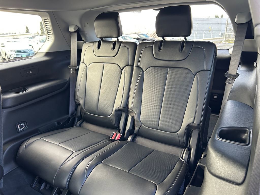 Used 2023 Jeep Grand Cherokee L Limited w/ Luxury Tech Group II image 35