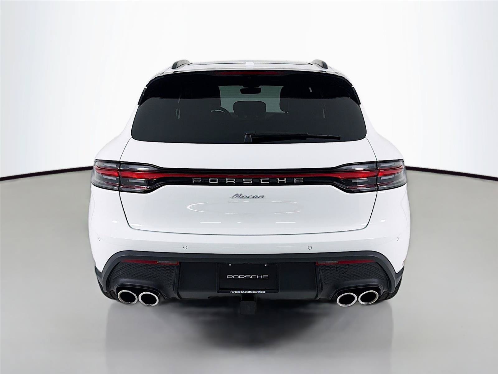 Certified 2026 Porsche Macan Turbo AWD/4WD image 27