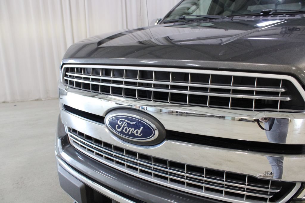 Used 2019 Ford F150 Lariat w/ Equipment Group 502A Luxury AWD/4WD image 32