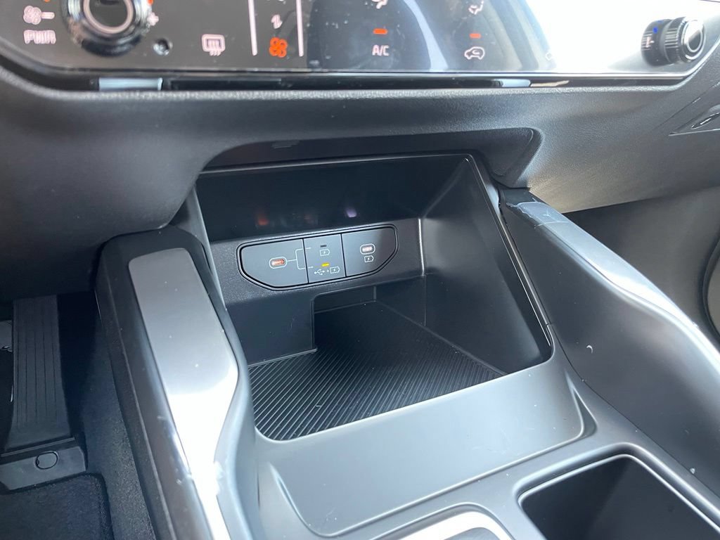 New 2026 Kia Sorento LX FWD image 19