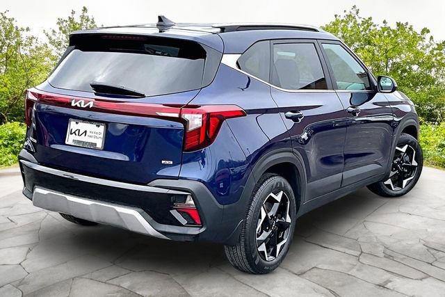 Certified 2024 Kia Seltos EX image 2