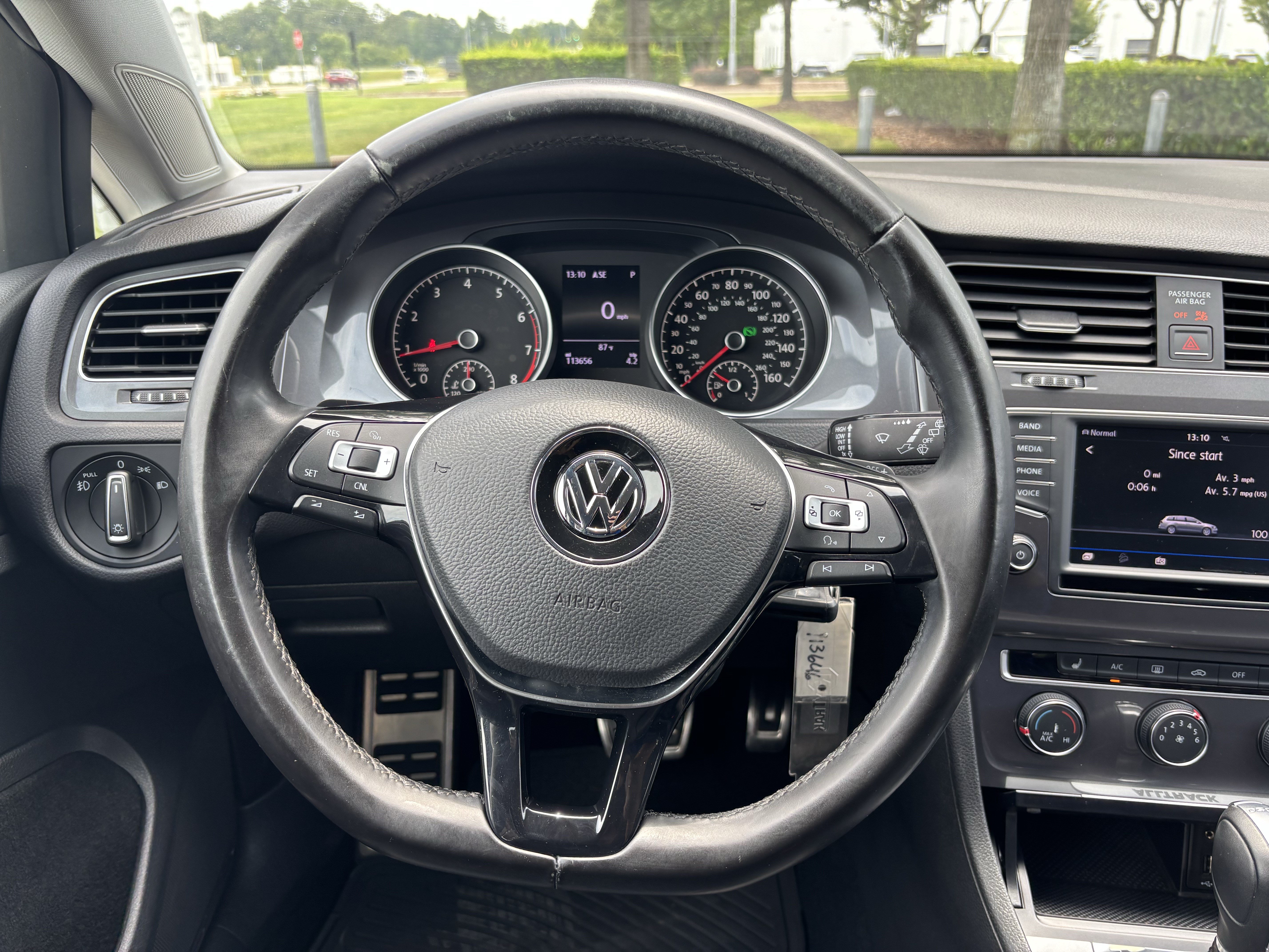 Used 2017 Volkswagen Golf Alltrack S AWD/4WD image 18