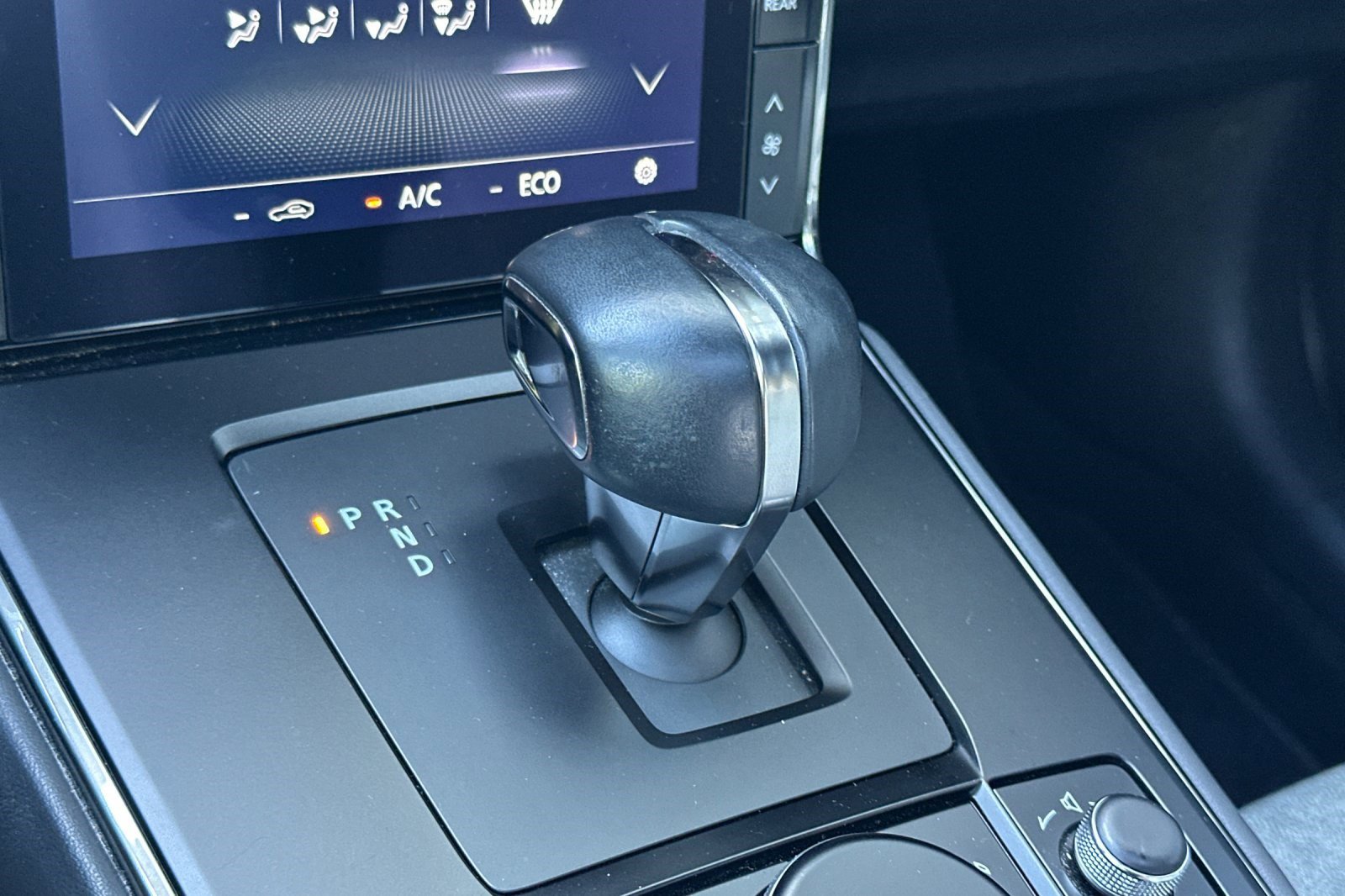 Used 2023 MAZDA MX-30 Electric w/ Premium Plus Pkg image 27