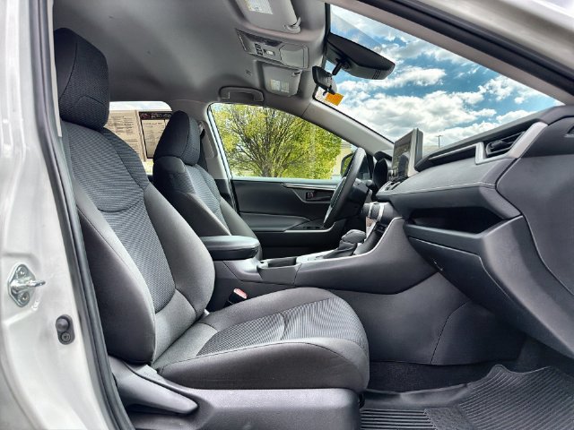 Used 2023 Toyota RAV4 LE FWD image 26