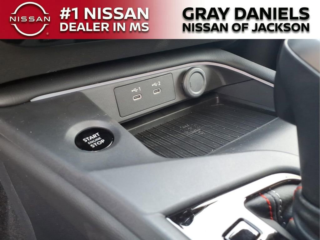 New 2026 Nissan Sentra SR w/ SR Premium Package FWD image 18