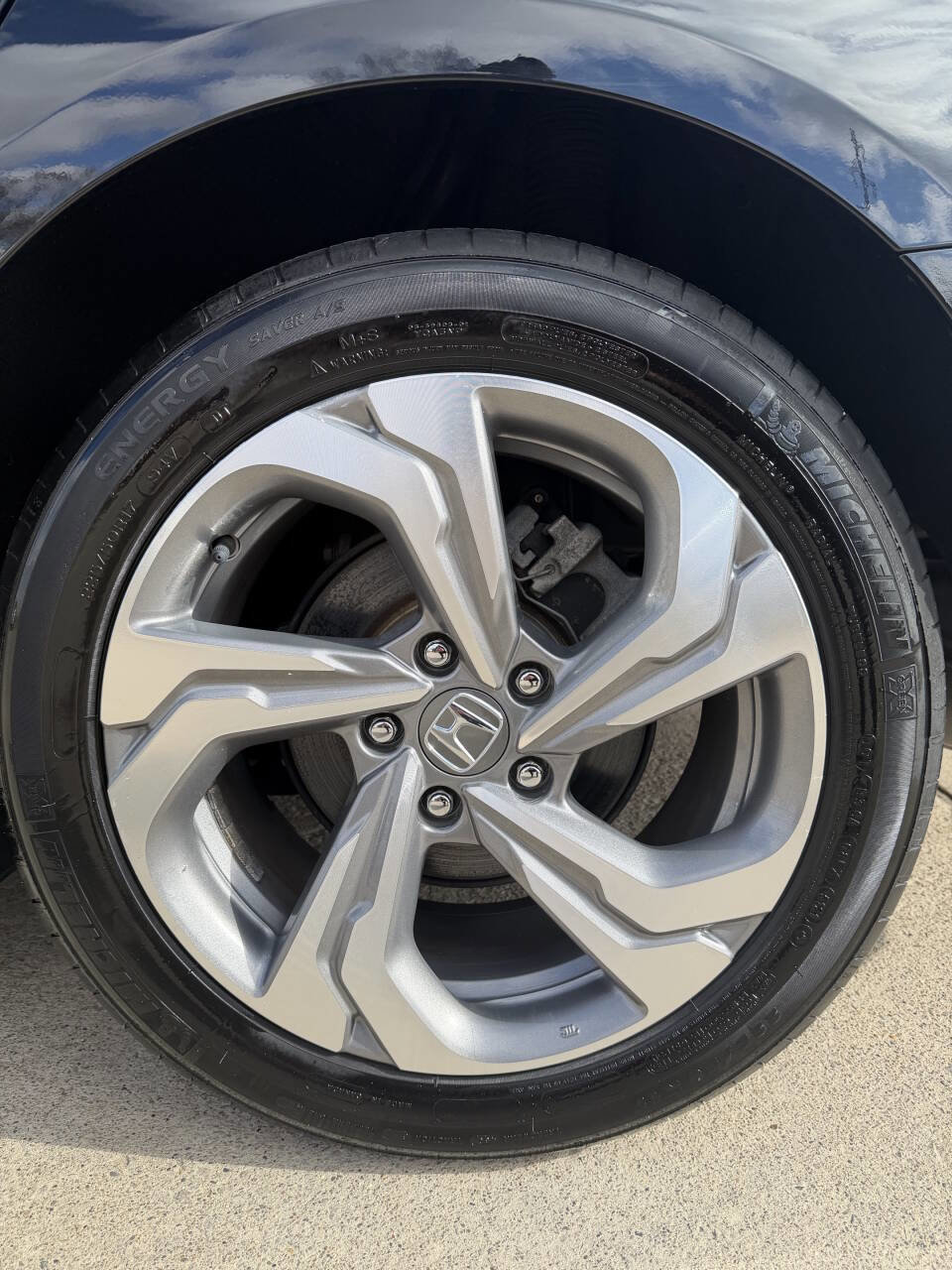 Used 2019 Honda Accord EX-L image 9