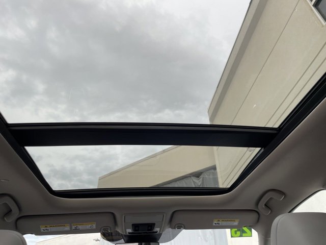 Used 2023 Honda Pilot Touring image 28