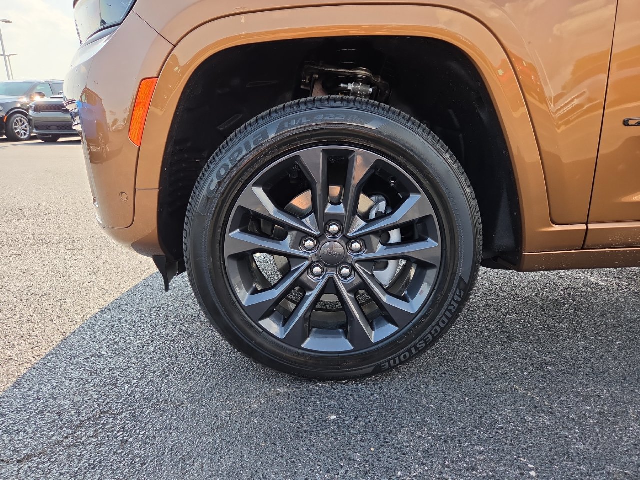 New 2026 Jeep Grand Cherokee Limited AWD/4WD image 9
