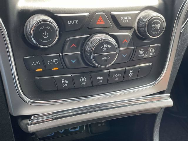 Used 2018 Jeep Grand Cherokee Overland AWD/4WD image 15