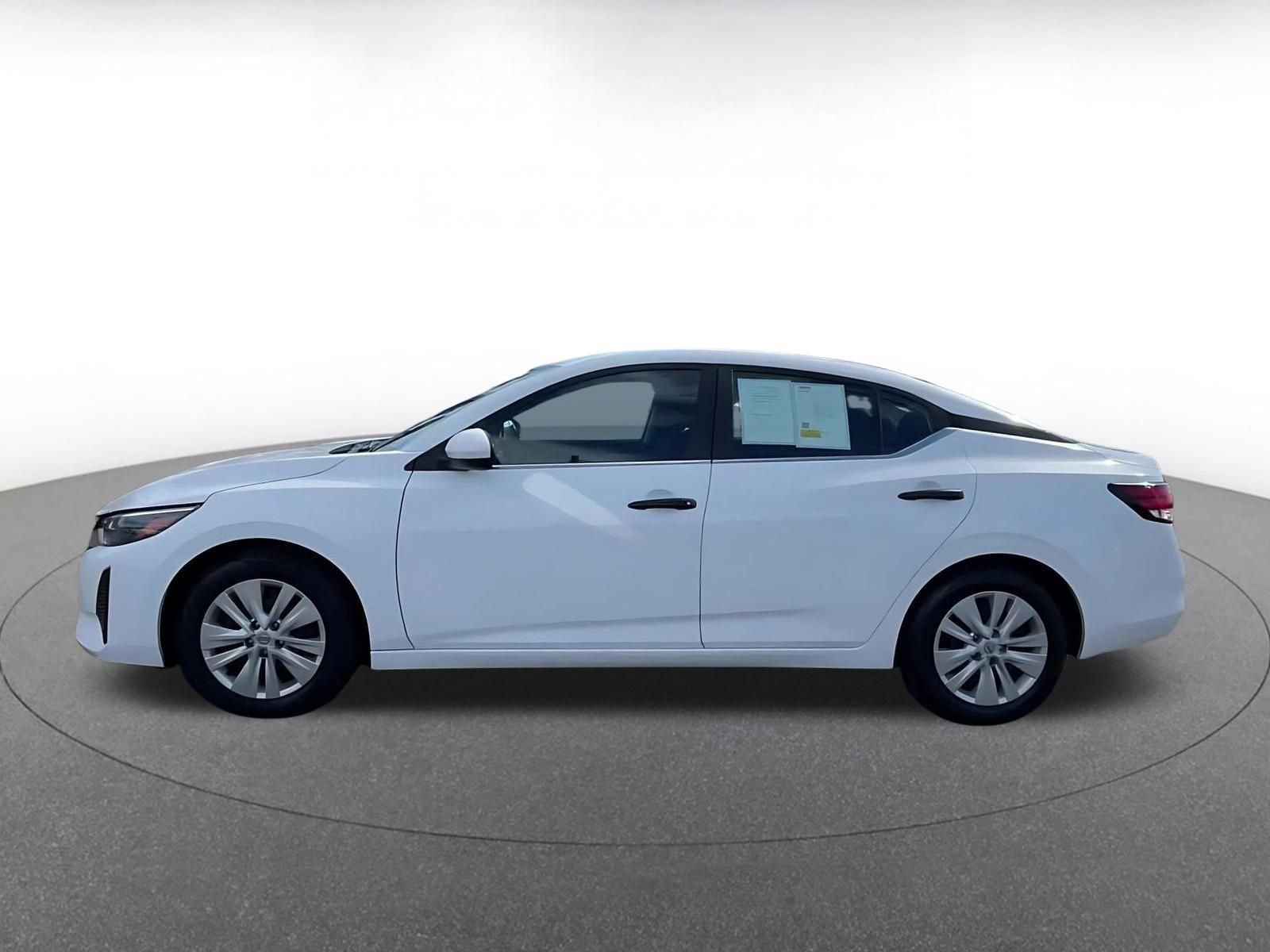 Used 2025 Nissan Sentra S FWD image 9