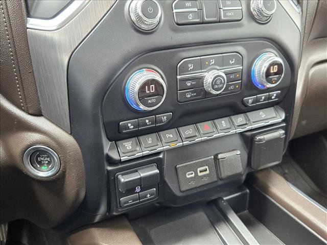 Used 2020 GMC Sierra 2500 Denali w/ Denali Ultimate Package image 12