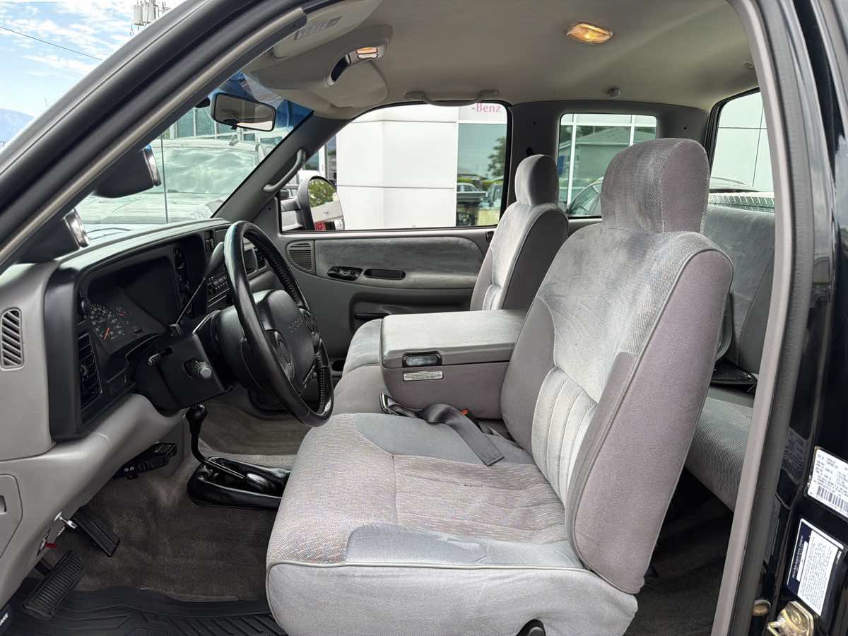 Used 1996 Dodge Ram 3500 Truck 4x4 Club Cab image 19