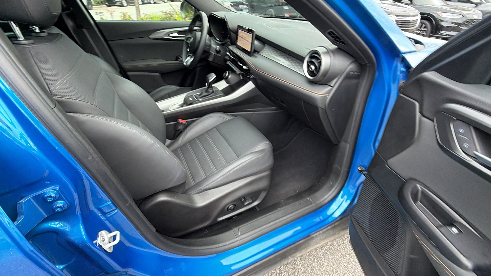 Used 2025 Alfa Romeo Tonale w/ Premium Package AWD/4WD image 19