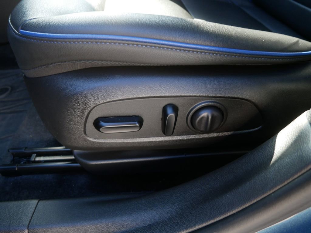 Certified 2024 Buick Envista Sport Touring w/ Convenience I Package image 16