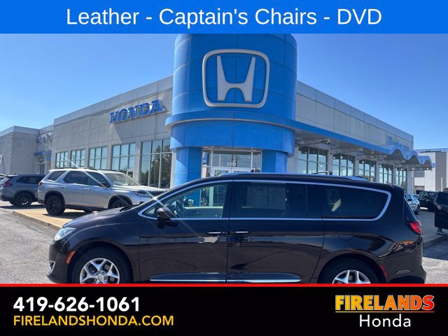 Used 2017 Chrysler Pacifica Touring-L Plus w/ Tire & Wheel Group