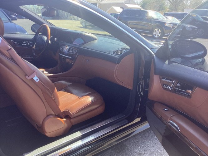 Used 2009 Mercedes-Benz CL 550 4MATIC w/ Sport Pkg image 5