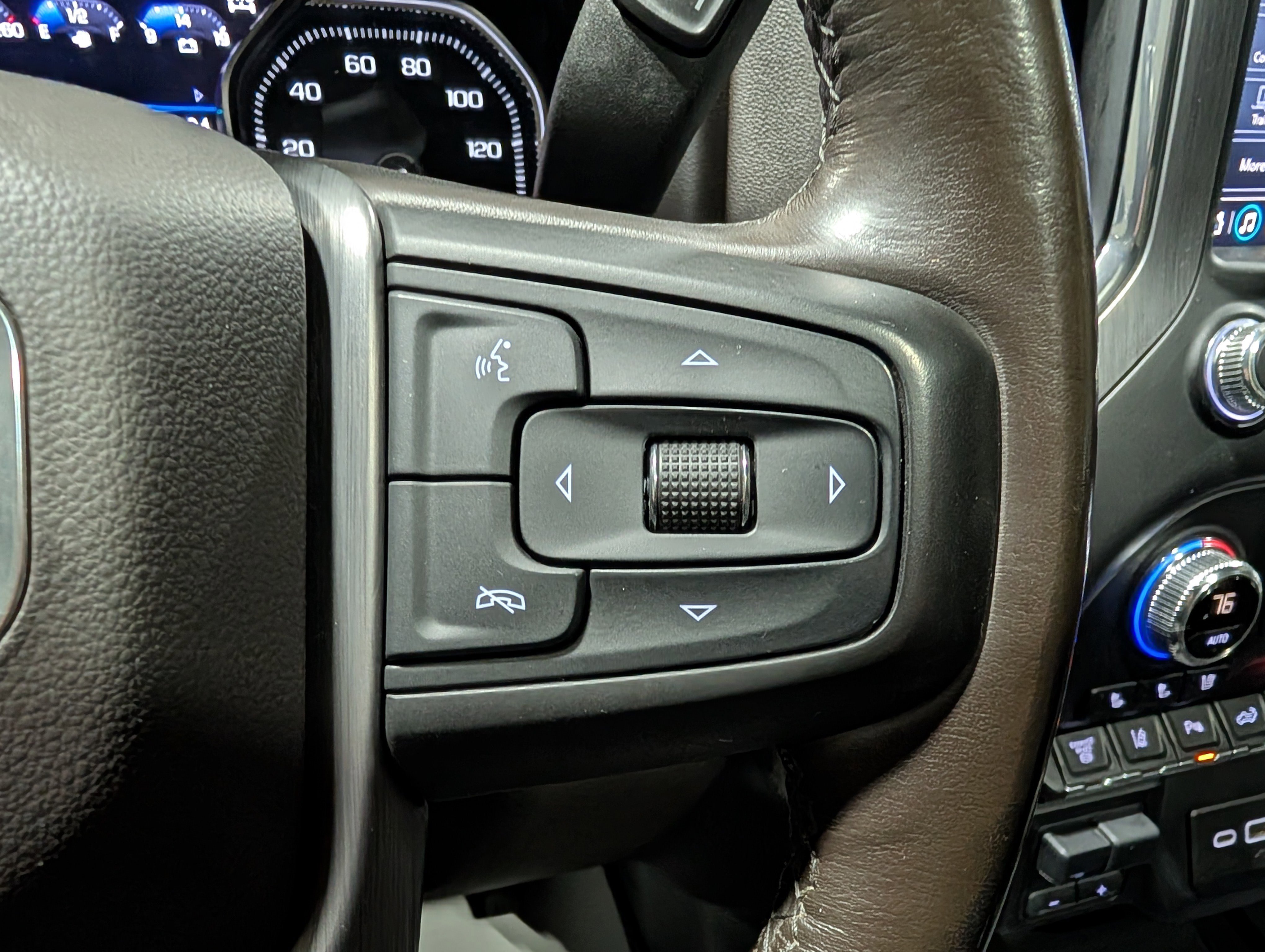 Used 2020 GMC Sierra 2500 Denali w/ Denali Ultimate Package AWD/4WD image 24