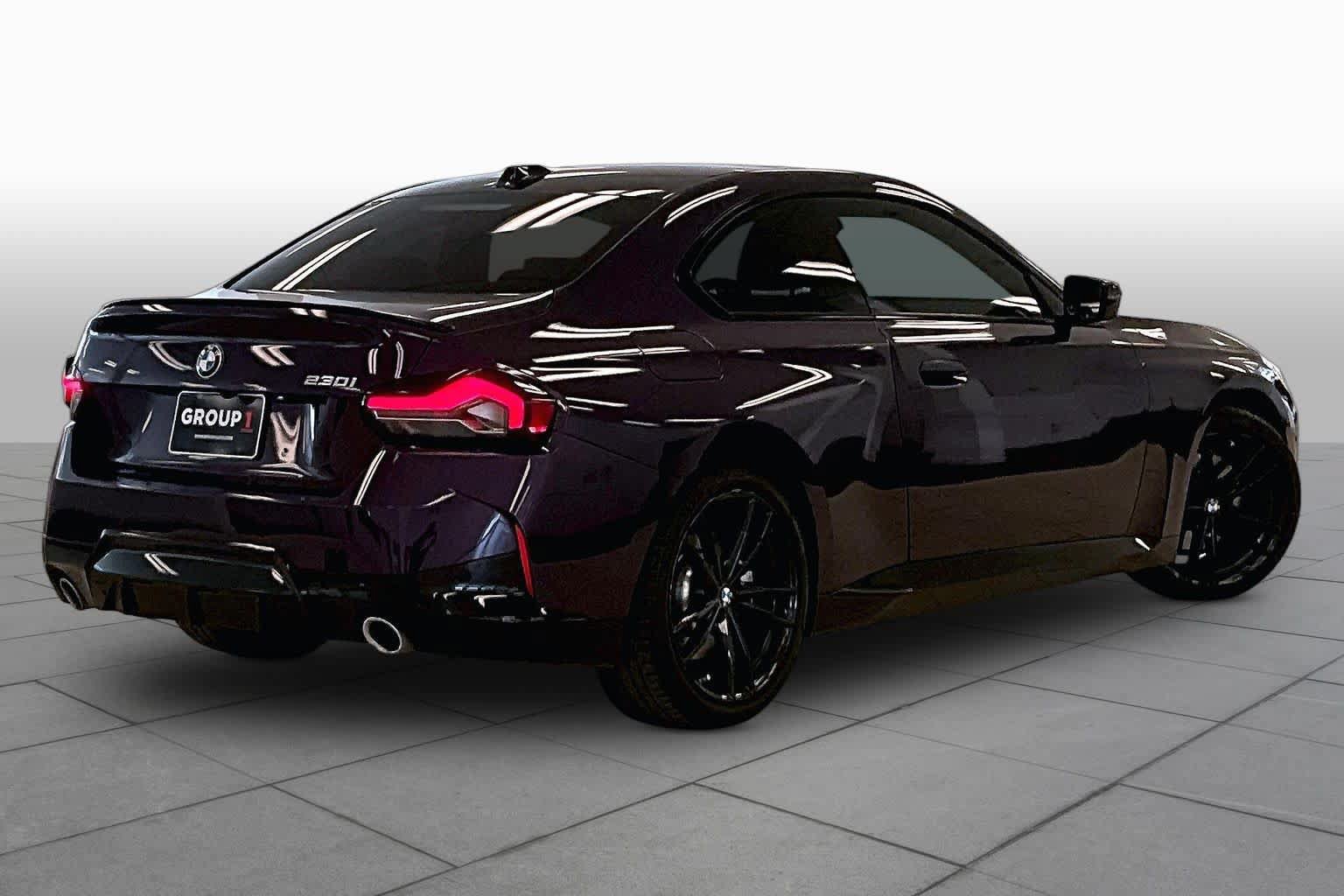 Used 2024 BMW 230i Coupe w/ Premium Package RWD image 11