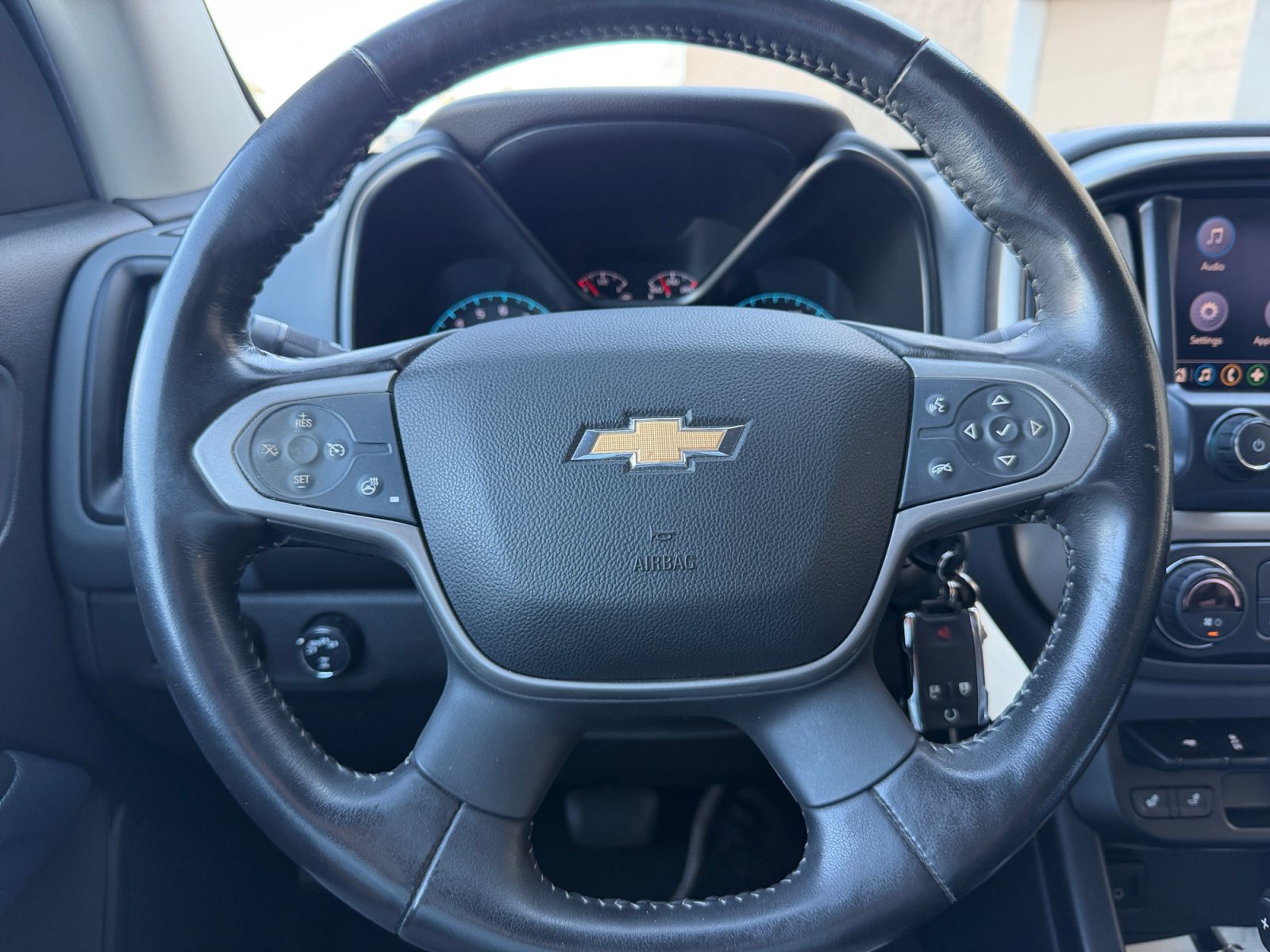 Used 2019 Chevrolet Colorado Z71 AWD/4WD image 9