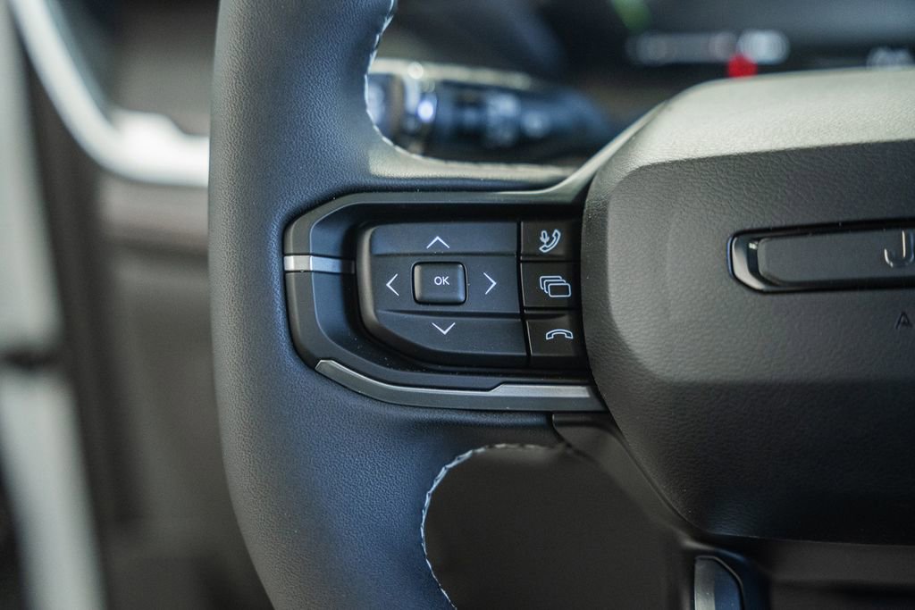 New 2026 Jeep Cherokee Overland image 33