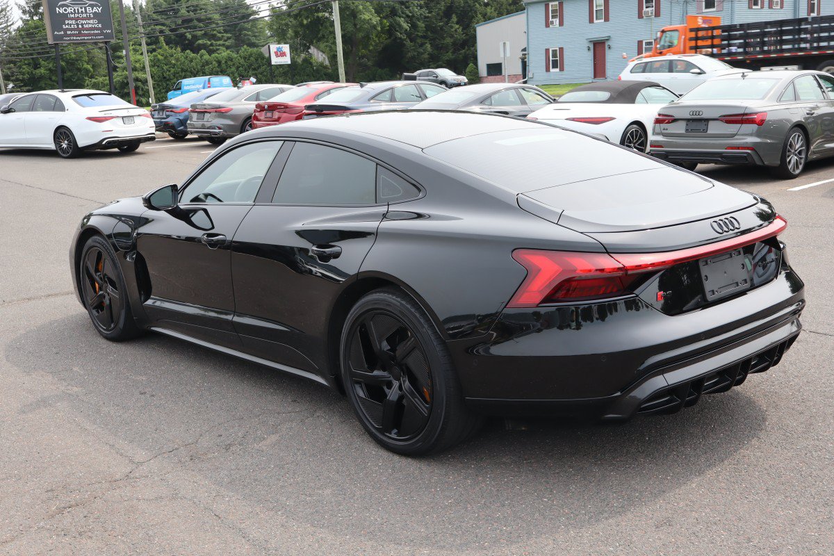 Used 2023 Audi RS e-tron GT w/ Carbon Performance Package AWD/4WD image 7