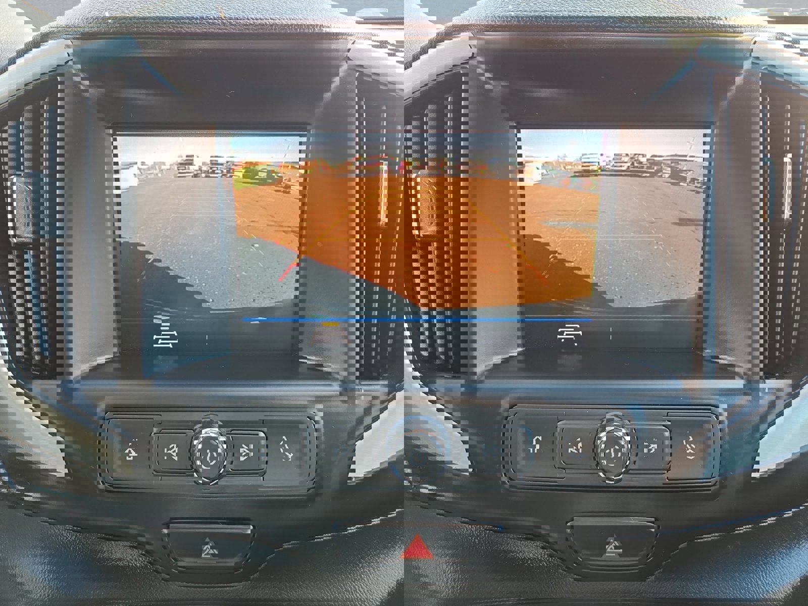 Used 2021 GMC Terrain SLE w/ Driver Convenience Package image 19