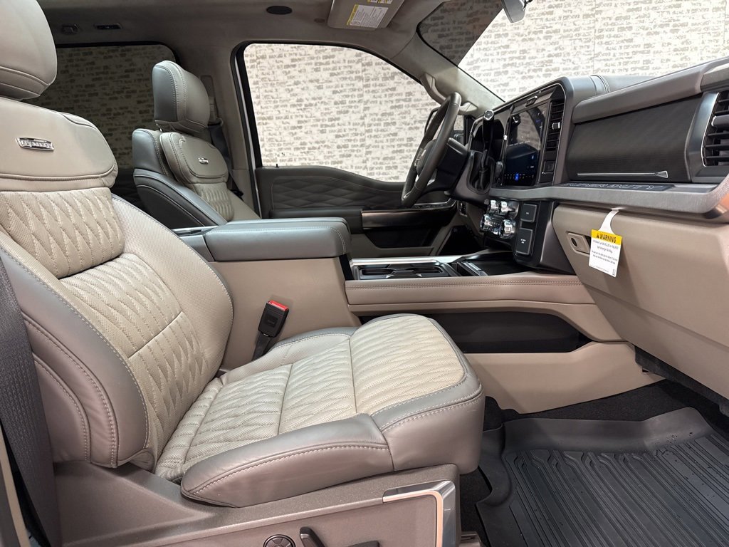 Used 2026 Ford F250 Platinum w/ Platinum Plus Package image 13
